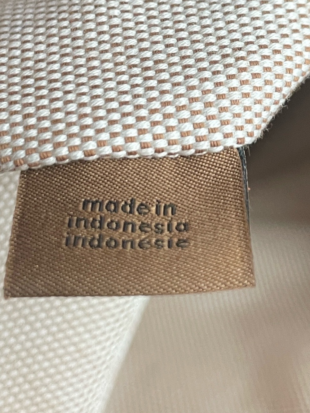 Coach ‘North’ Colorblock Tote - Picture 14 of 15